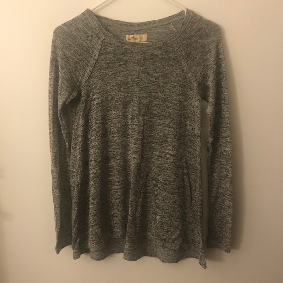 Hollister Gray Top - Picture 2 of 4